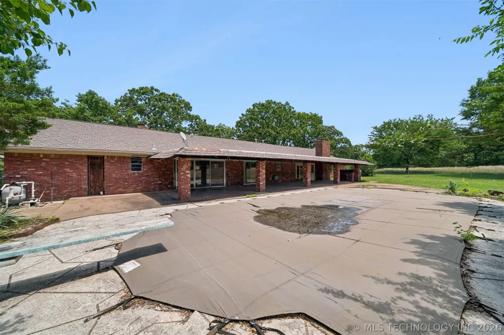 18104 S 4200 ROAD Claremore, OK 74017