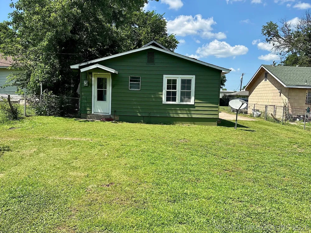 1121 E Walnut Street Cushing, OK 74023