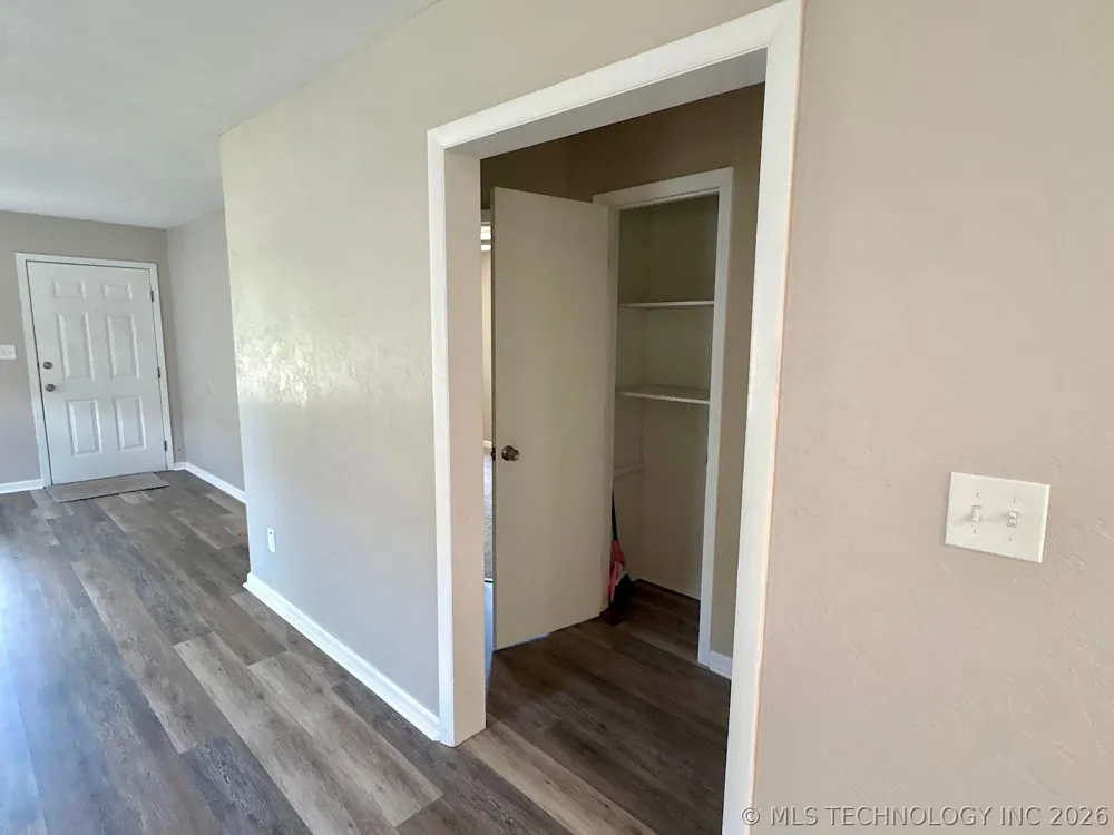 1121 E Walnut Street Cushing, OK 74023