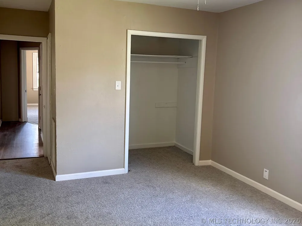 1121 E Walnut Street Cushing, OK 74023
