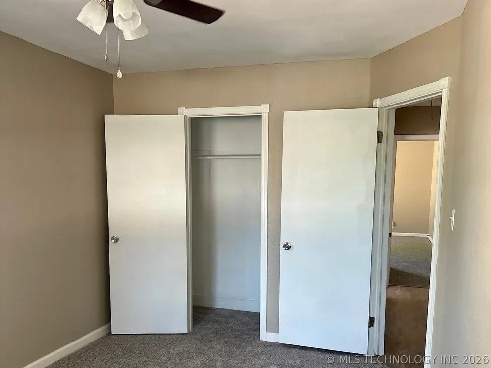 1121 E Walnut Street Cushing, OK 74023