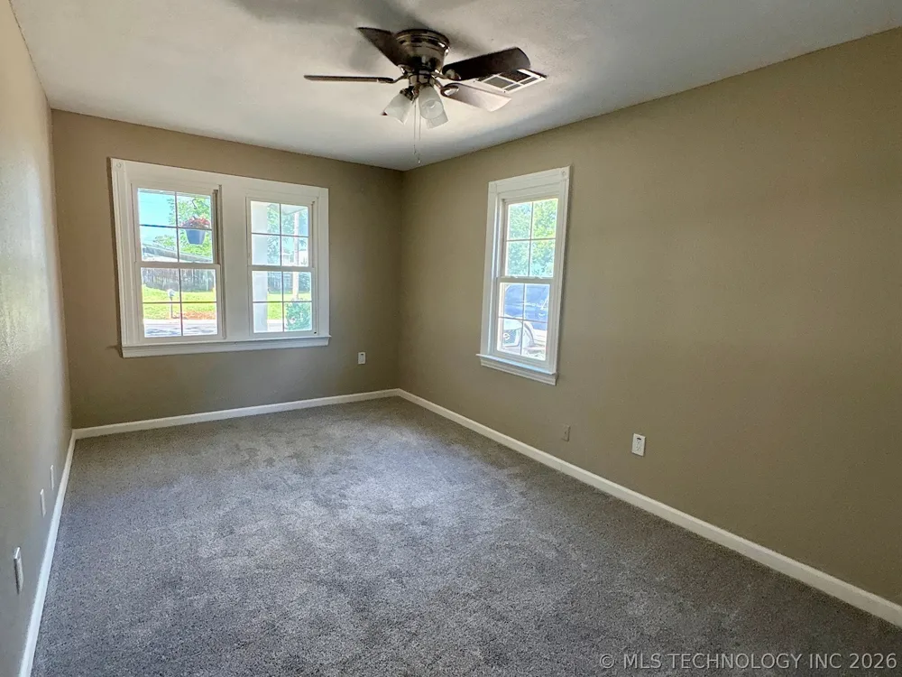 1121 E Walnut Street Cushing, OK 74023
