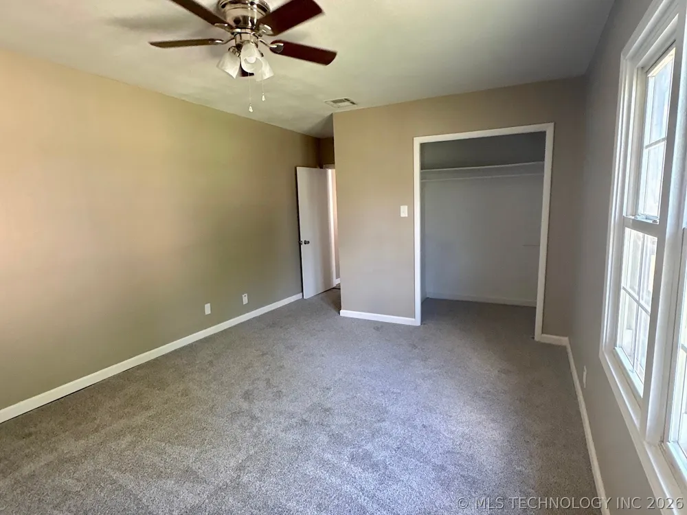 1121 E Walnut Street Cushing, OK 74023