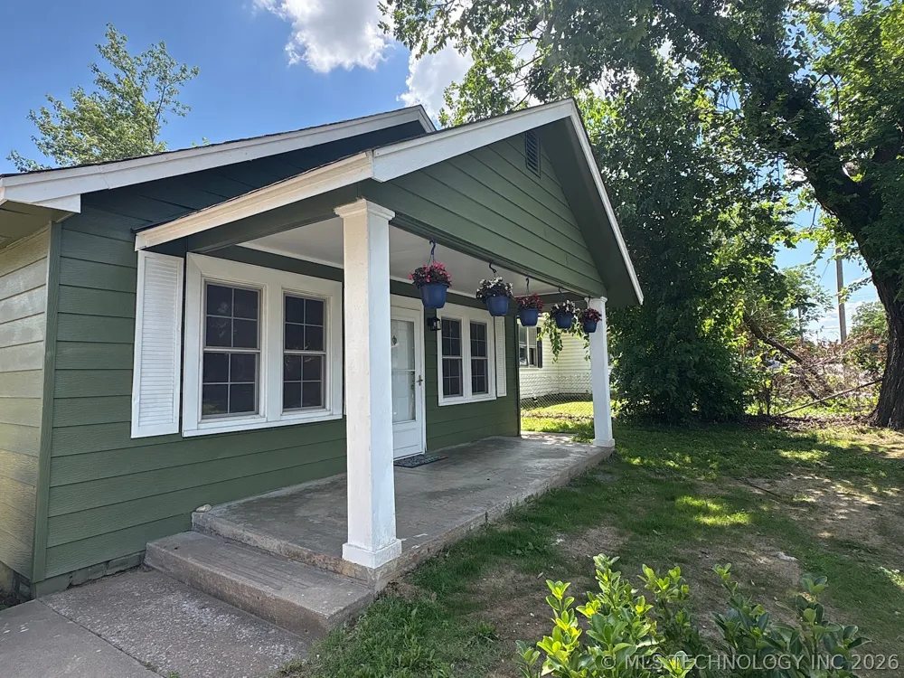 1121 E Walnut Street Cushing, OK 74023