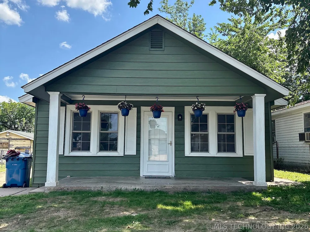 1121 E Walnut Street Cushing, OK 74023