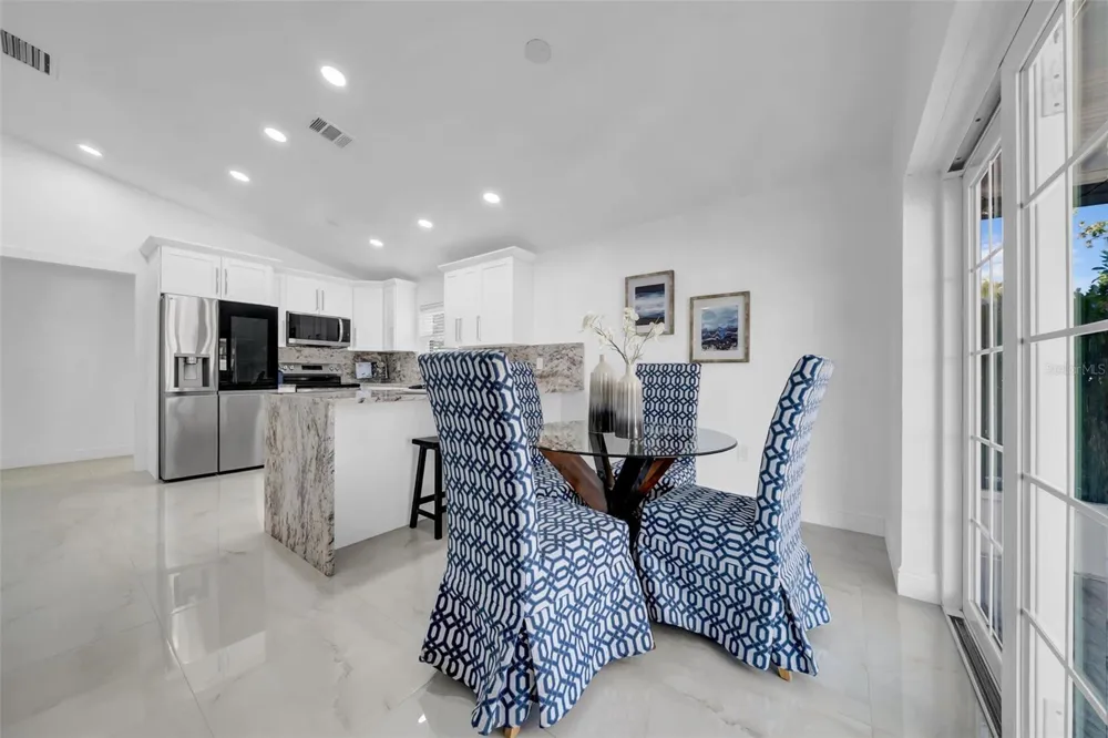 2020 58TH AVENUE S St Petersburg, FL 33712