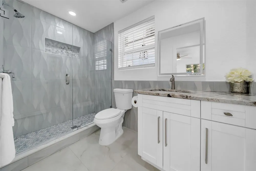 2020 58TH AVENUE S St Petersburg, FL 33712