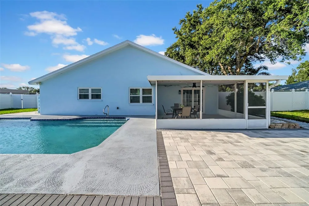 2020 58TH AVENUE S St Petersburg, FL 33712