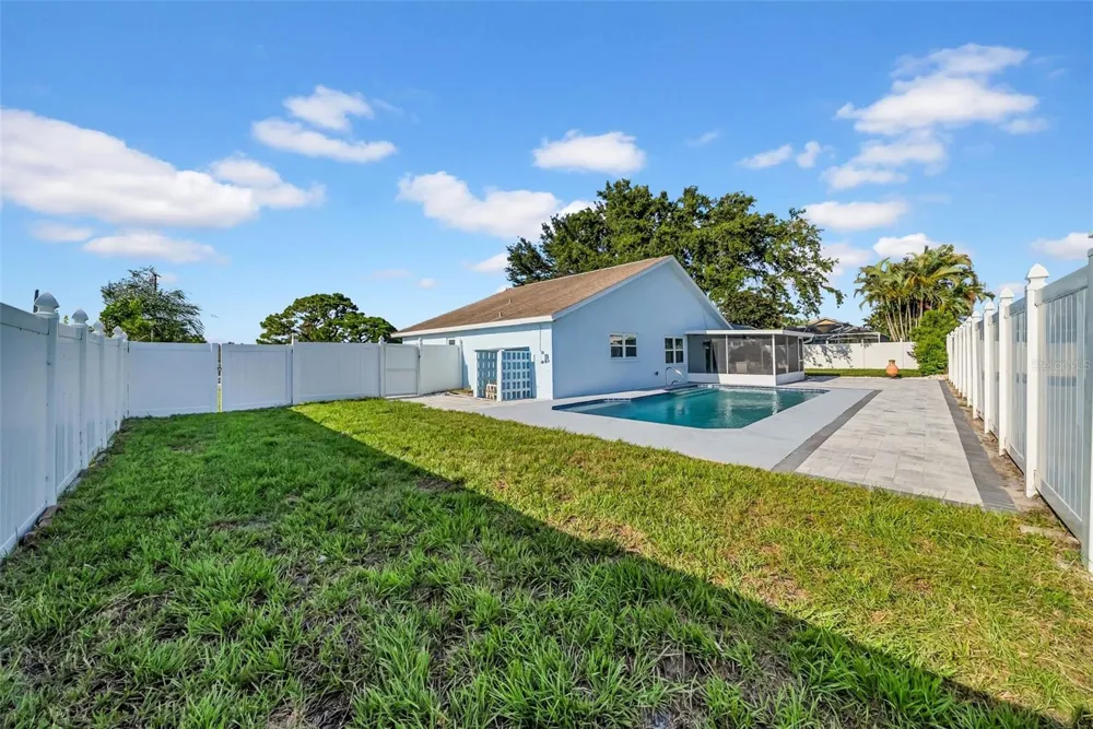 2020 58TH AVENUE S St Petersburg, FL 33712