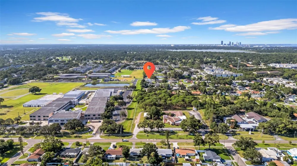 2020 58TH AVENUE S St Petersburg, FL 33712
