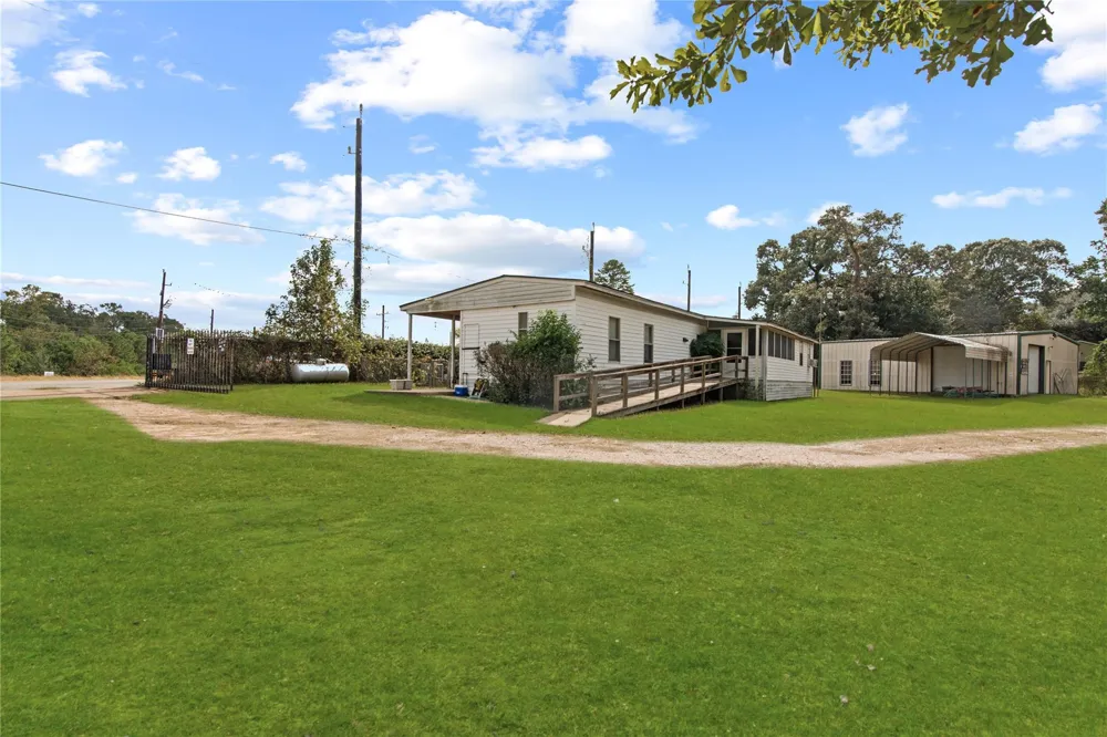 36301 Fm 149 Road Pinehurst, TX 77362