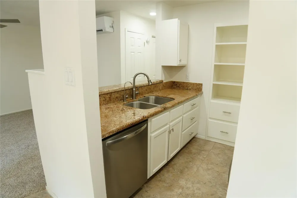 7600 Emmett F Lowry Expressway #205 Texas City, TX 77591