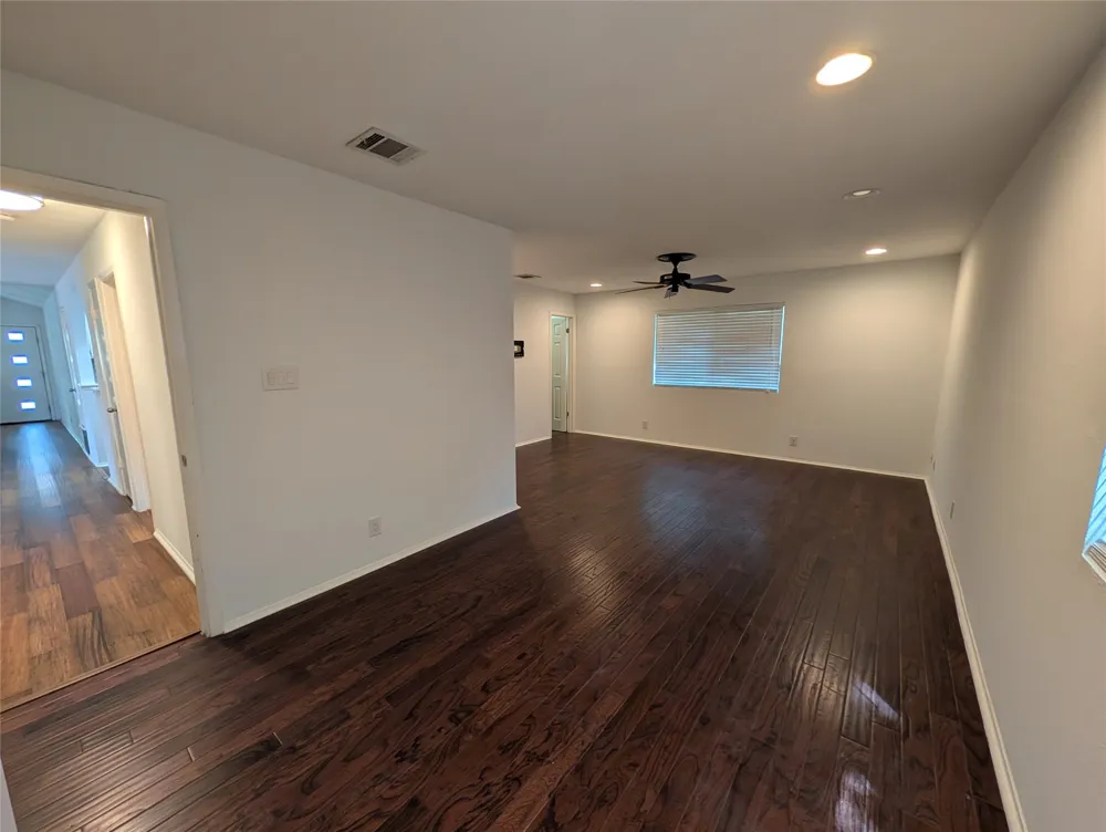 4601 Tamarack Trail Austin, TX 78727