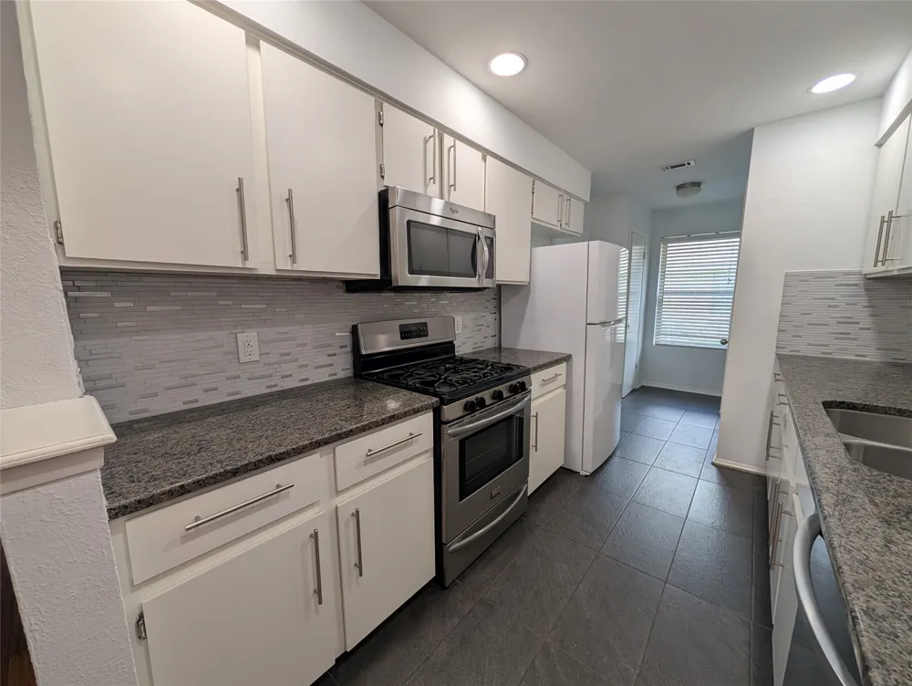 4601 Tamarack Trail Austin, TX 78727