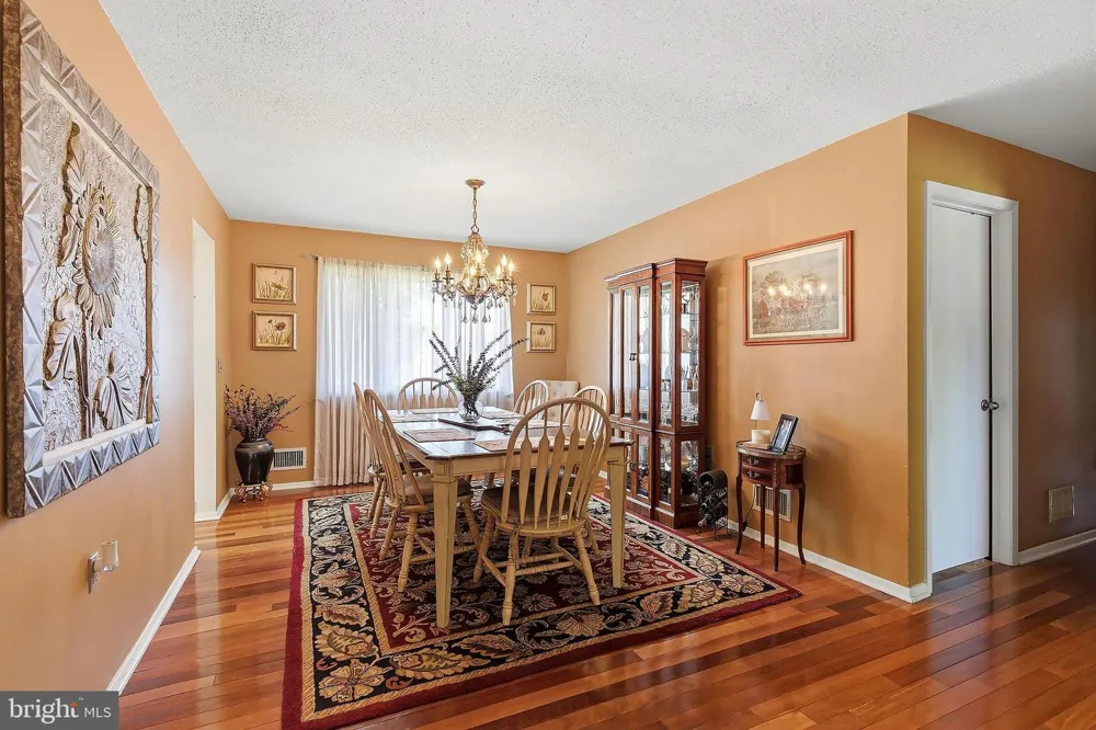 801 HUGHES DRIVE Hamilton, NJ 08690