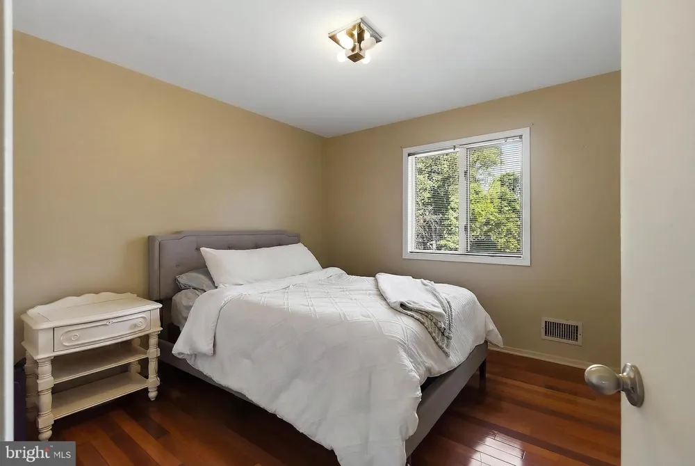 801 HUGHES DRIVE Hamilton, NJ 08690