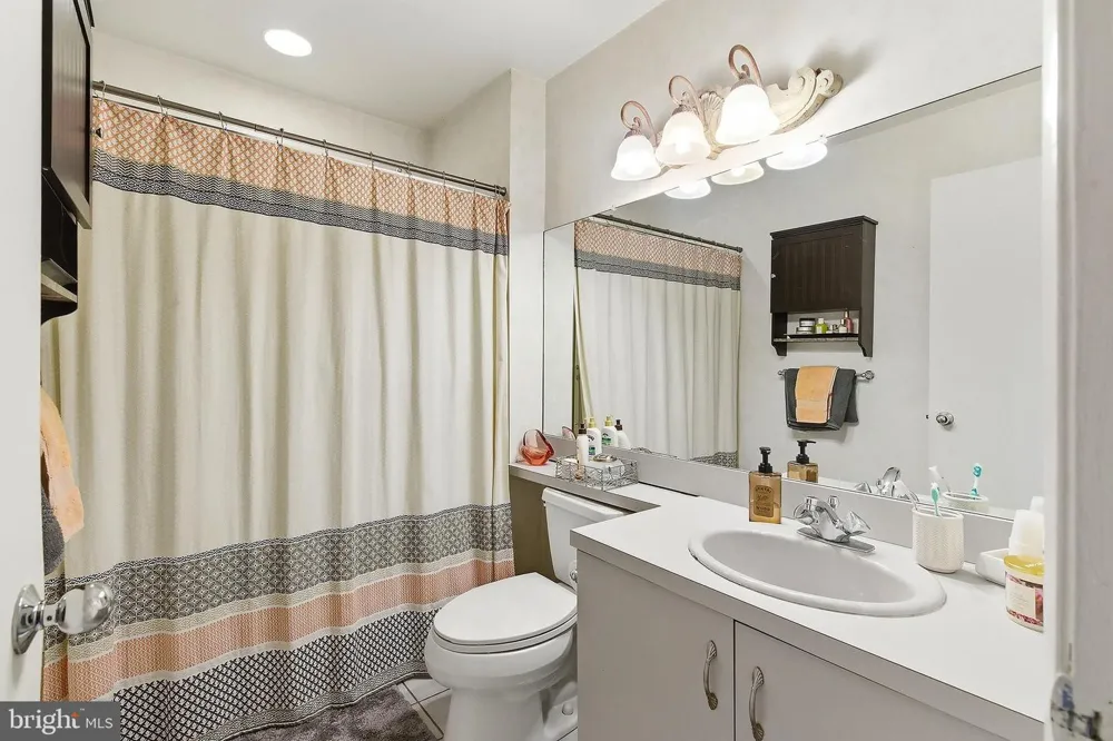 801 HUGHES DRIVE Hamilton, NJ 08690