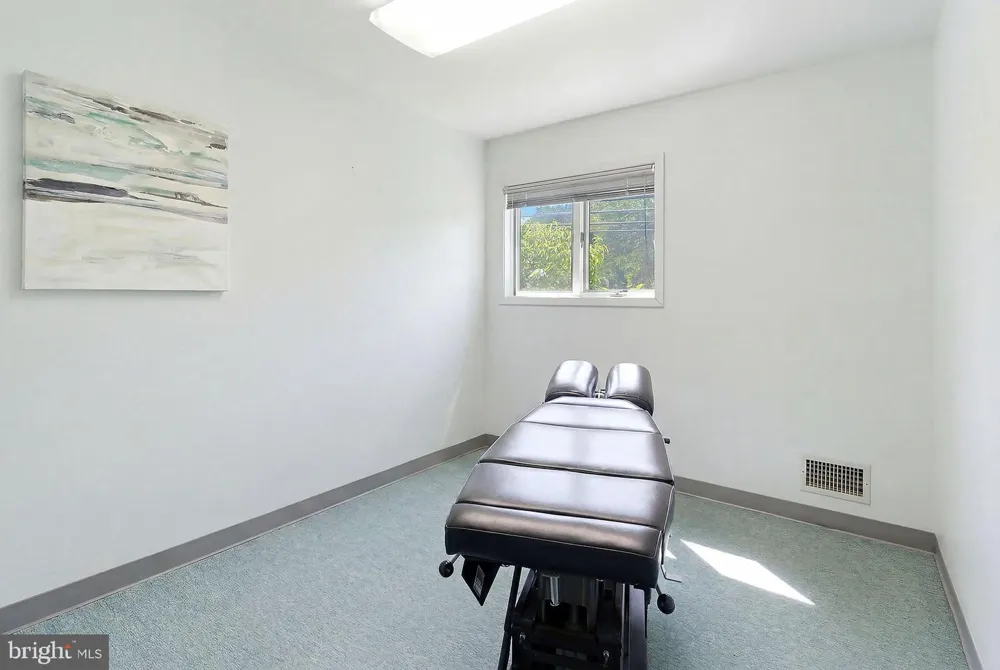 801 HUGHES DRIVE Hamilton, NJ 08690
