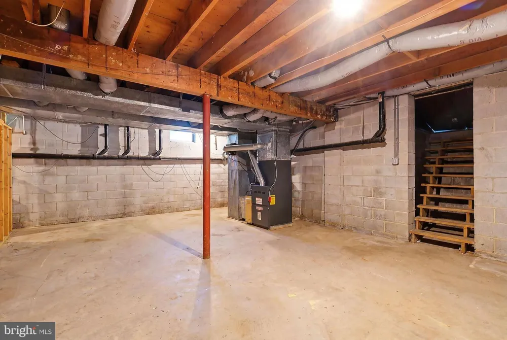 801 HUGHES DRIVE Hamilton, NJ 08690