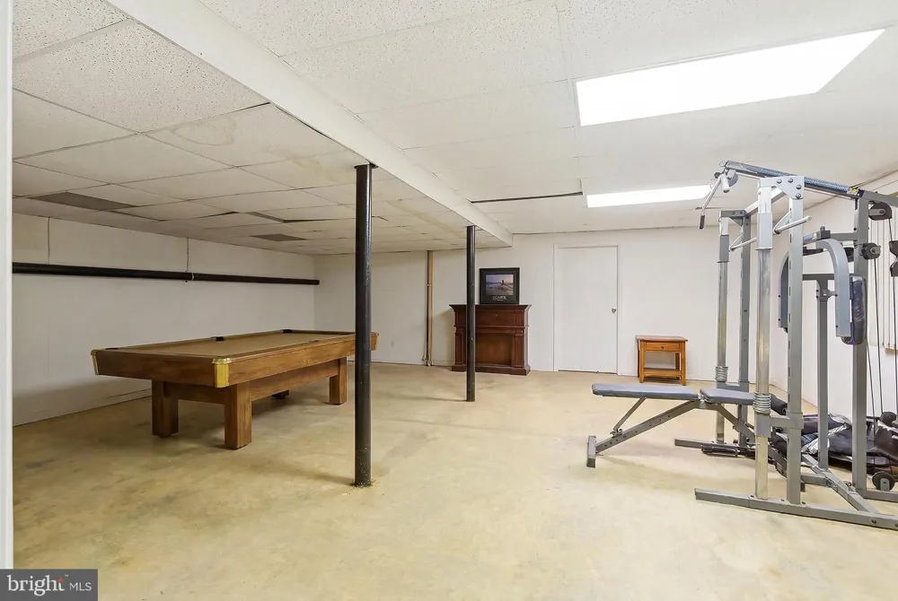 801 HUGHES DRIVE Hamilton, NJ 08690