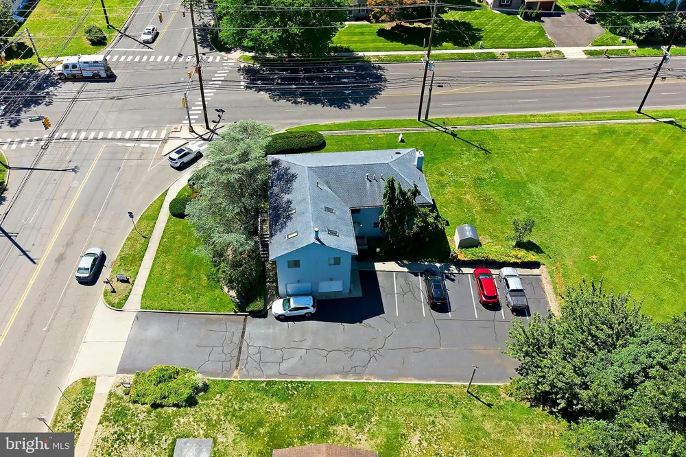801 HUGHES DRIVE Hamilton, NJ 08690