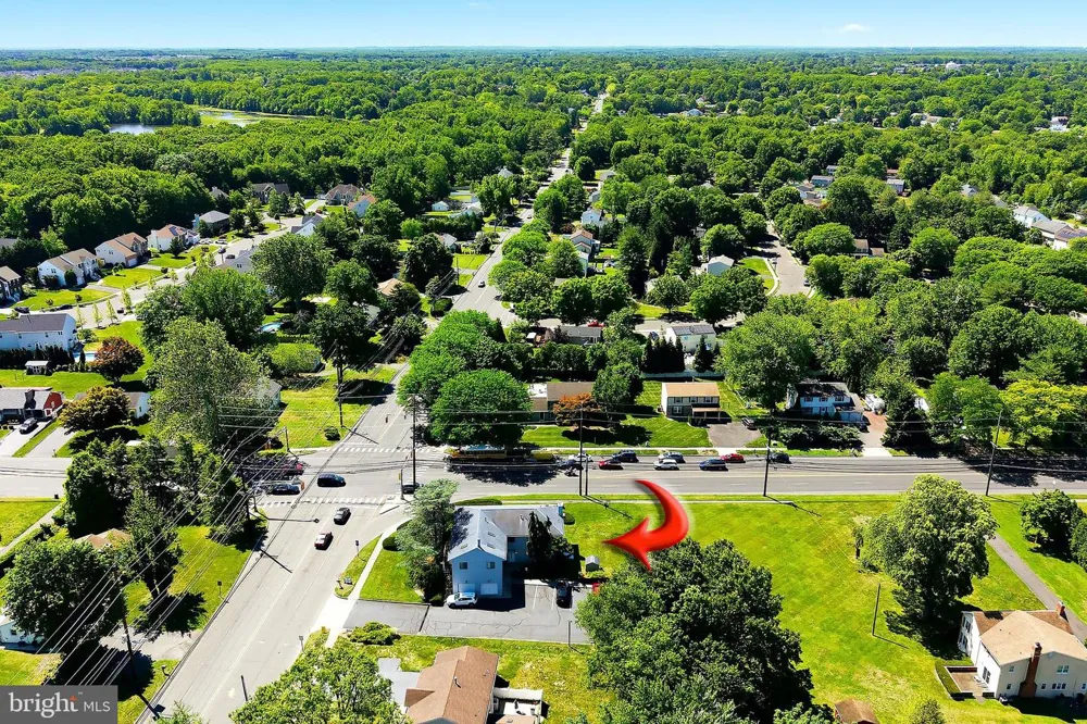 801 HUGHES DRIVE Hamilton, NJ 08690