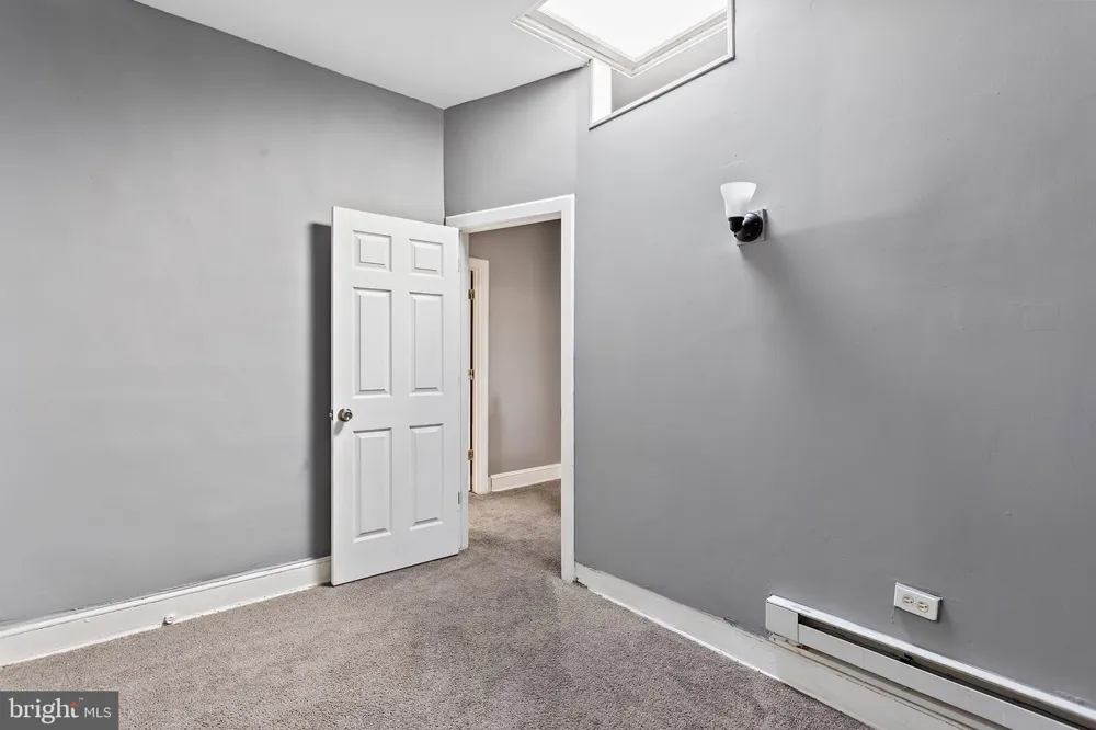 804 KENWOOD AVENUE Baltimore, MD 21205