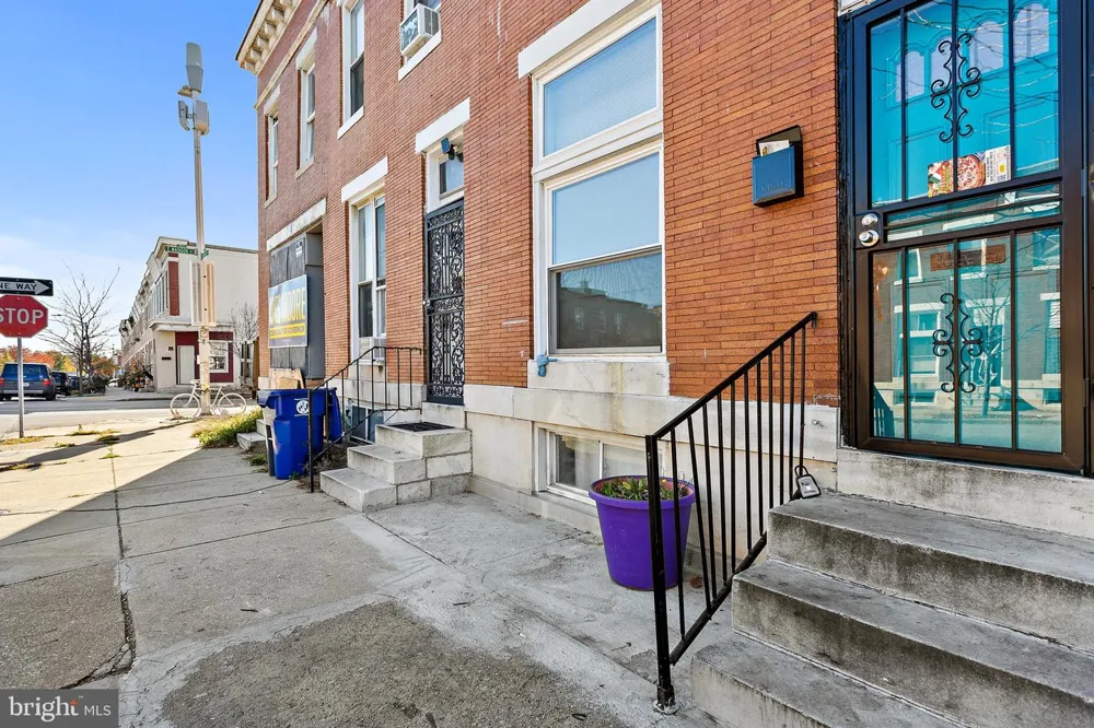 804 KENWOOD AVENUE Baltimore, MD 21205