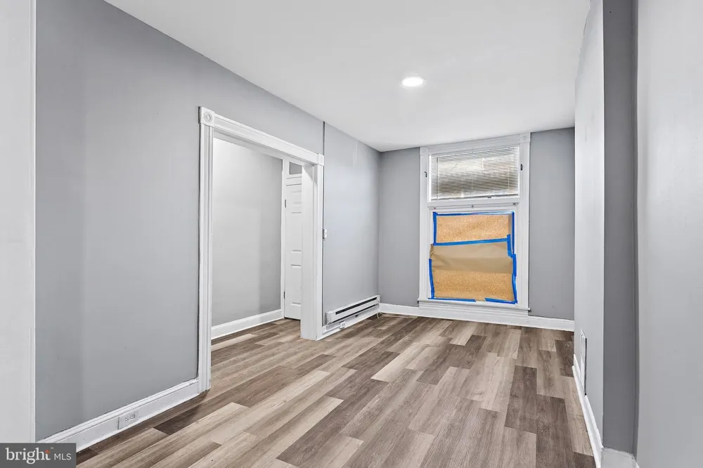 804 KENWOOD AVENUE Baltimore, MD 21205