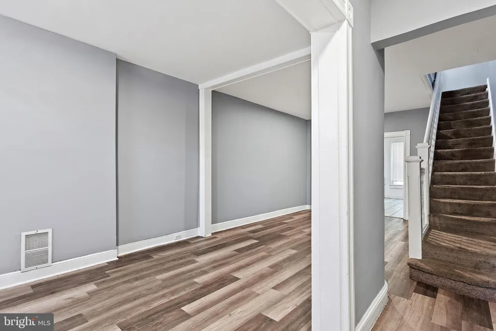 804 KENWOOD AVENUE Baltimore, MD 21205