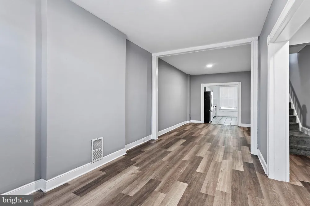 804 KENWOOD AVENUE Baltimore, MD 21205