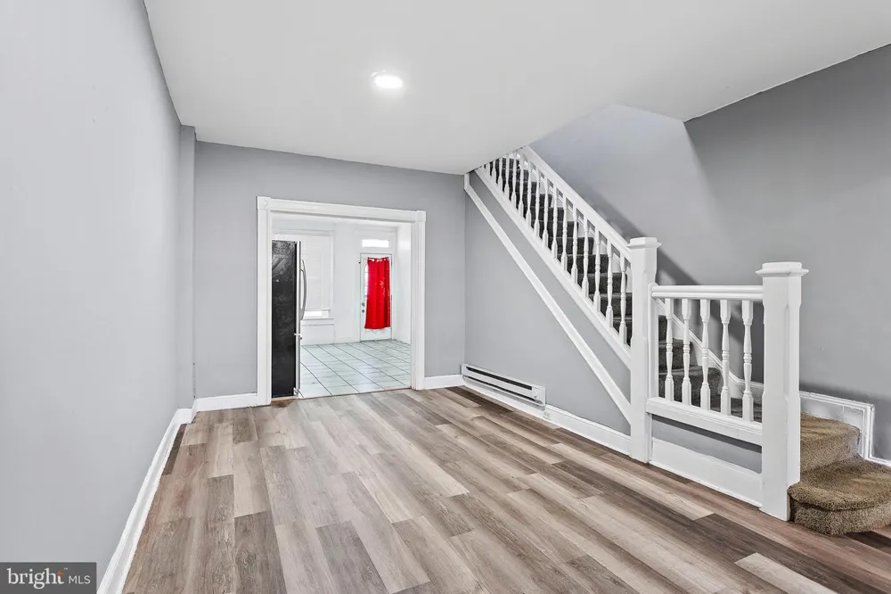 804 KENWOOD AVENUE Baltimore, MD 21205