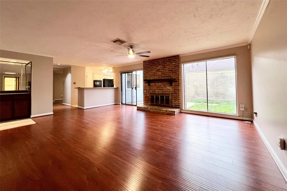 11954 Brook Meadows Lane Meadows Place, TX 77477