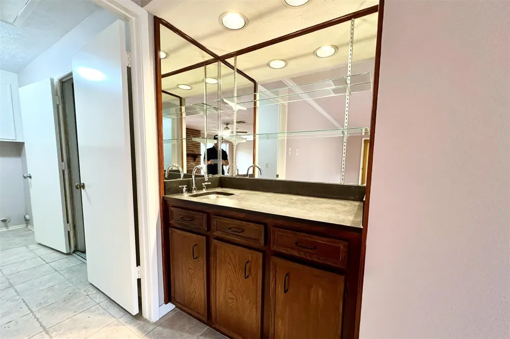 11954 Brook Meadows Lane Meadows Place, TX 77477
