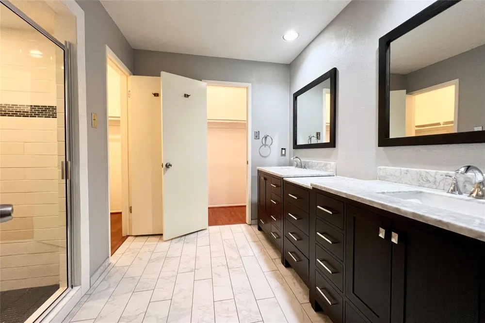 11954 Brook Meadows Lane Meadows Place, TX 77477