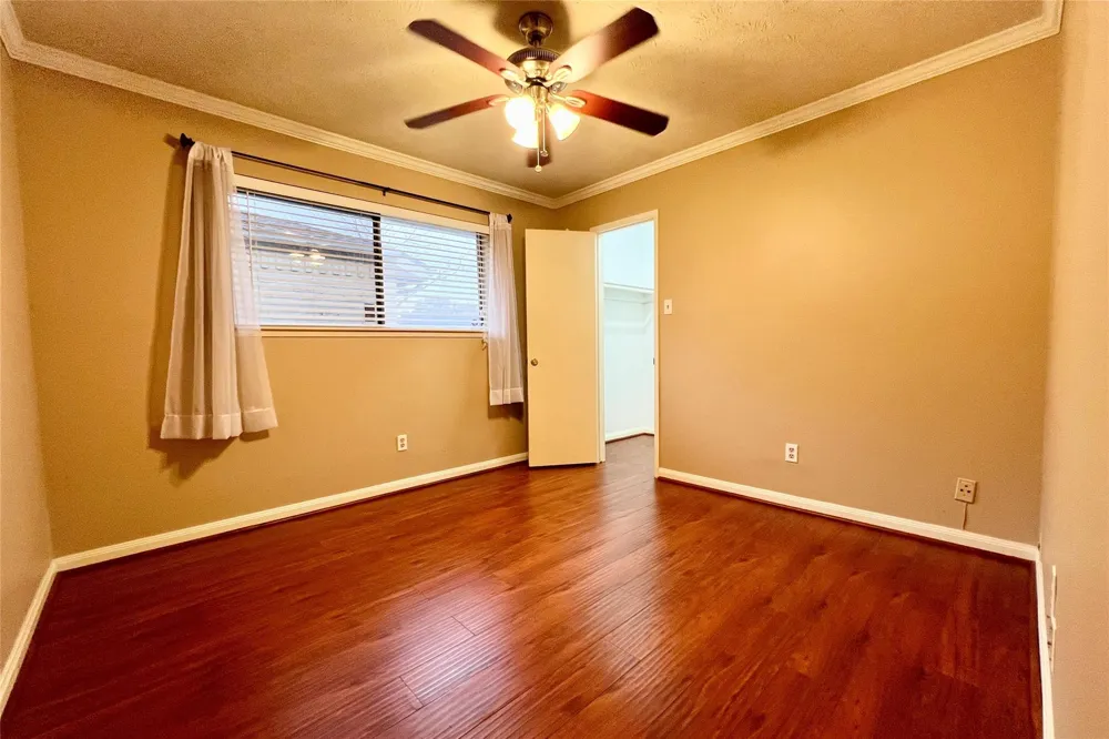 11954 Brook Meadows Lane Meadows Place, TX 77477