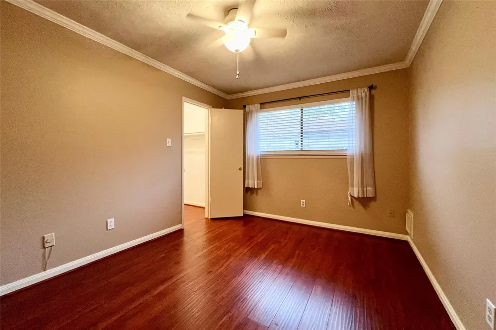 11954 Brook Meadows Lane Meadows Place, TX 77477
