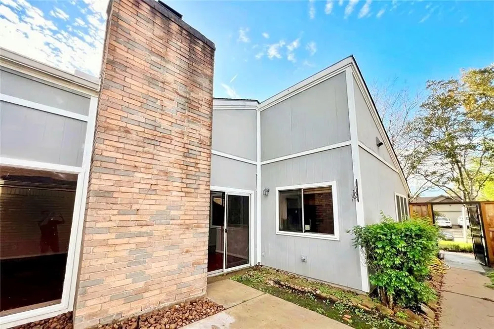 11954 Brook Meadows Lane Meadows Place, TX 77477