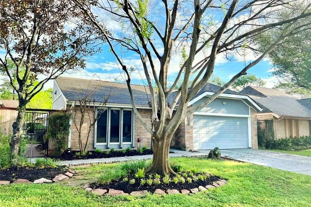 11954 Brook Meadows Lane Meadows Place, TX 77477