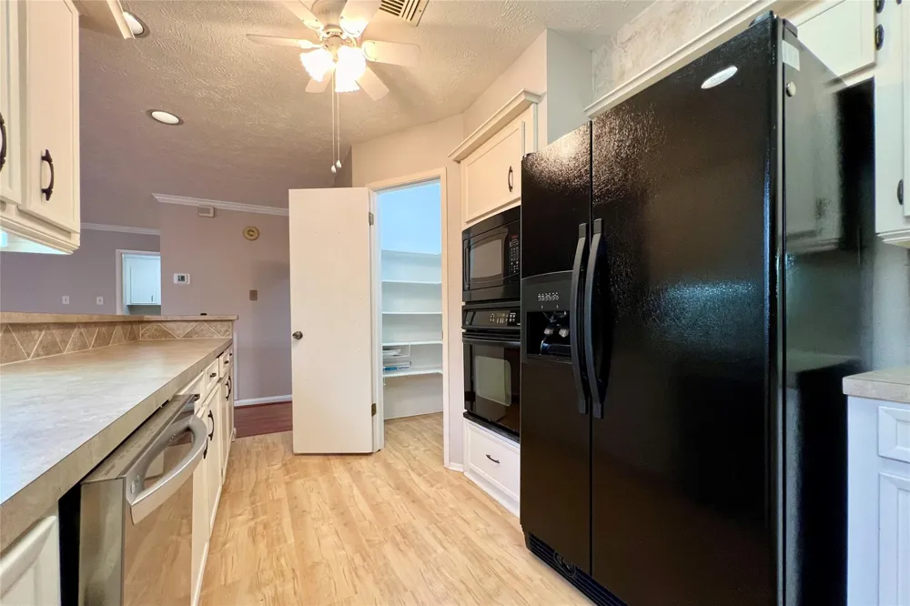 11954 Brook Meadows Lane Meadows Place, TX 77477