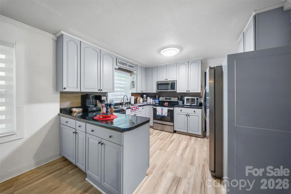 44080 Woodhurst Road New London, NC 28127