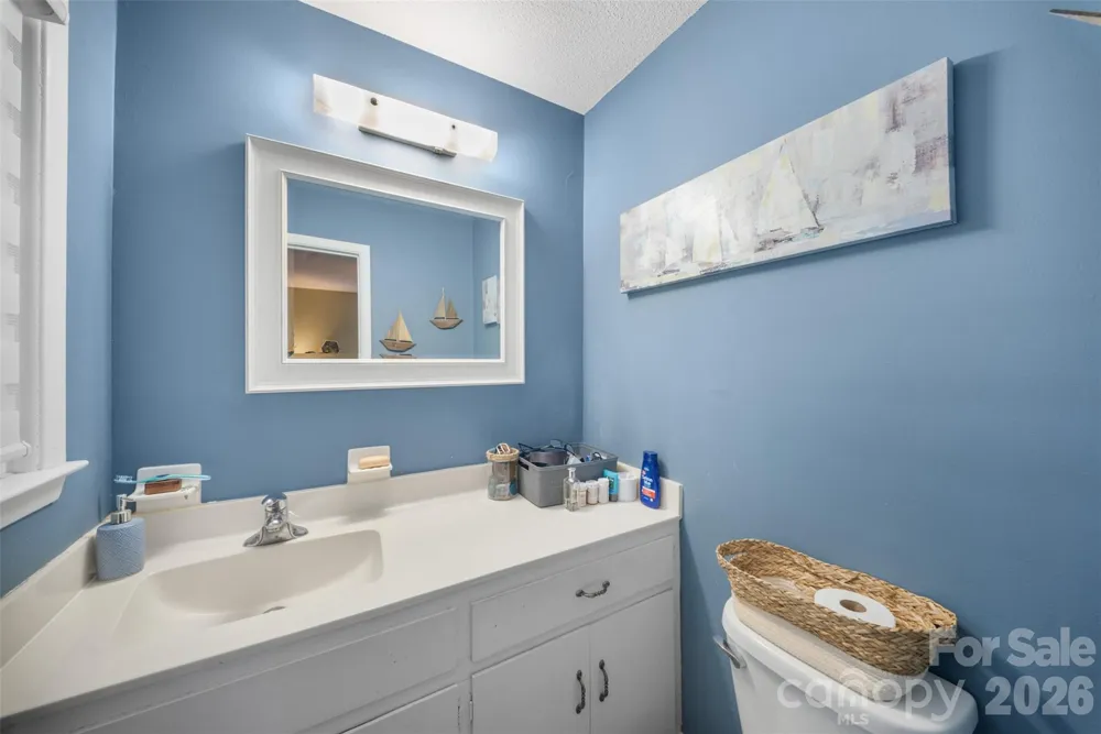 44080 Woodhurst Road New London, NC 28127