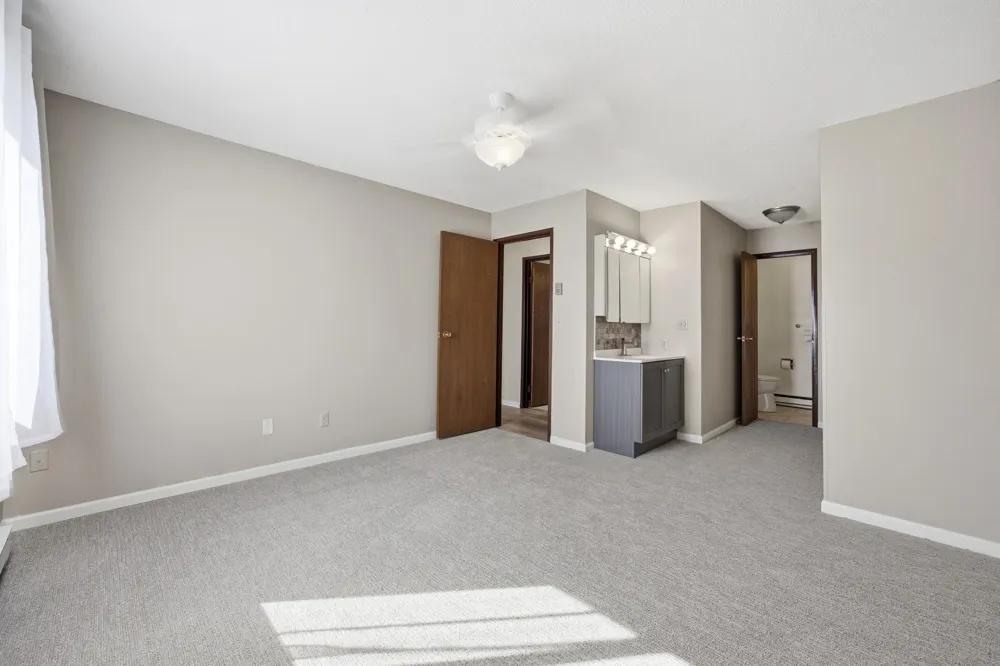 341 Prairiewood Circle S #208 Fargo, ND 58103