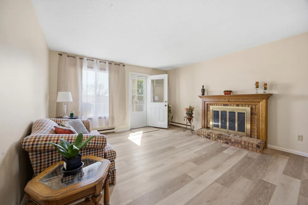 341 Prairiewood Circle S #208 Fargo, ND 58103