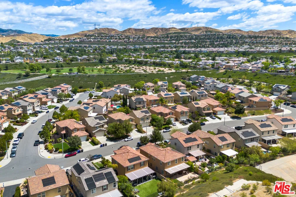 19850 Holly Drive Santa Clarita, CA 91350