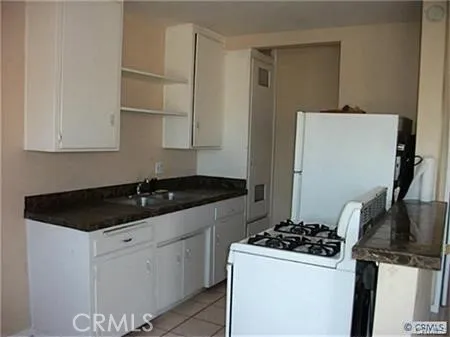 2156 Gaviota Avenue Signal Hill, CA 90755