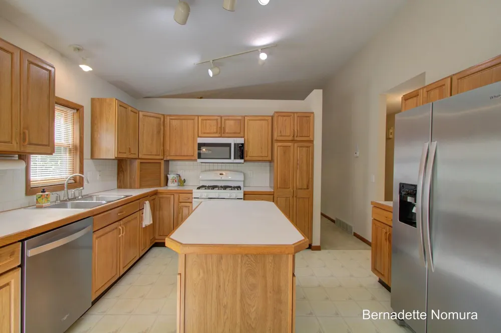 12167 Reyburn Drive NE Algoma Township, MI 49345