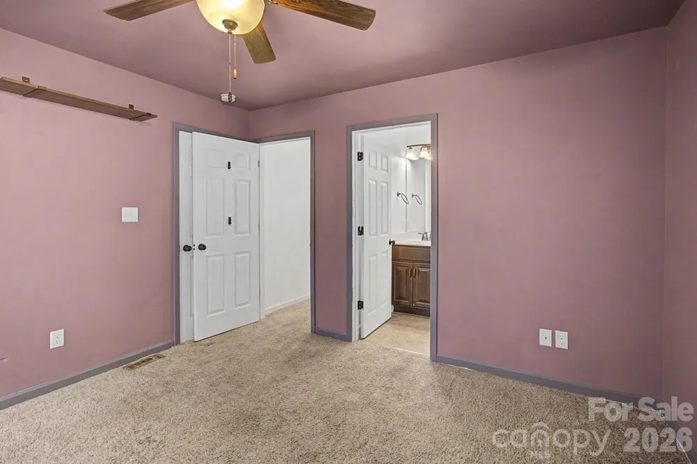 31 Yarrow Meadow Road Weaverville, NC 28787