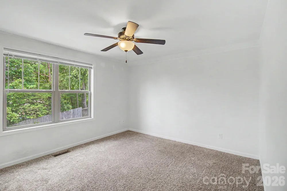 31 Yarrow Meadow Road Weaverville, NC 28787