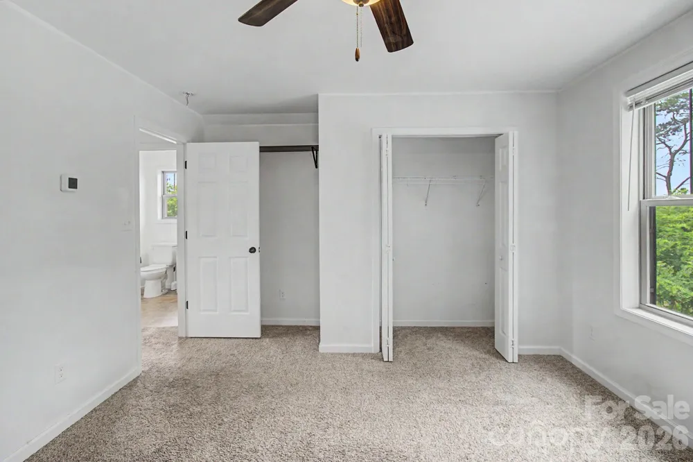 31 Yarrow Meadow Road Weaverville, NC 28787
